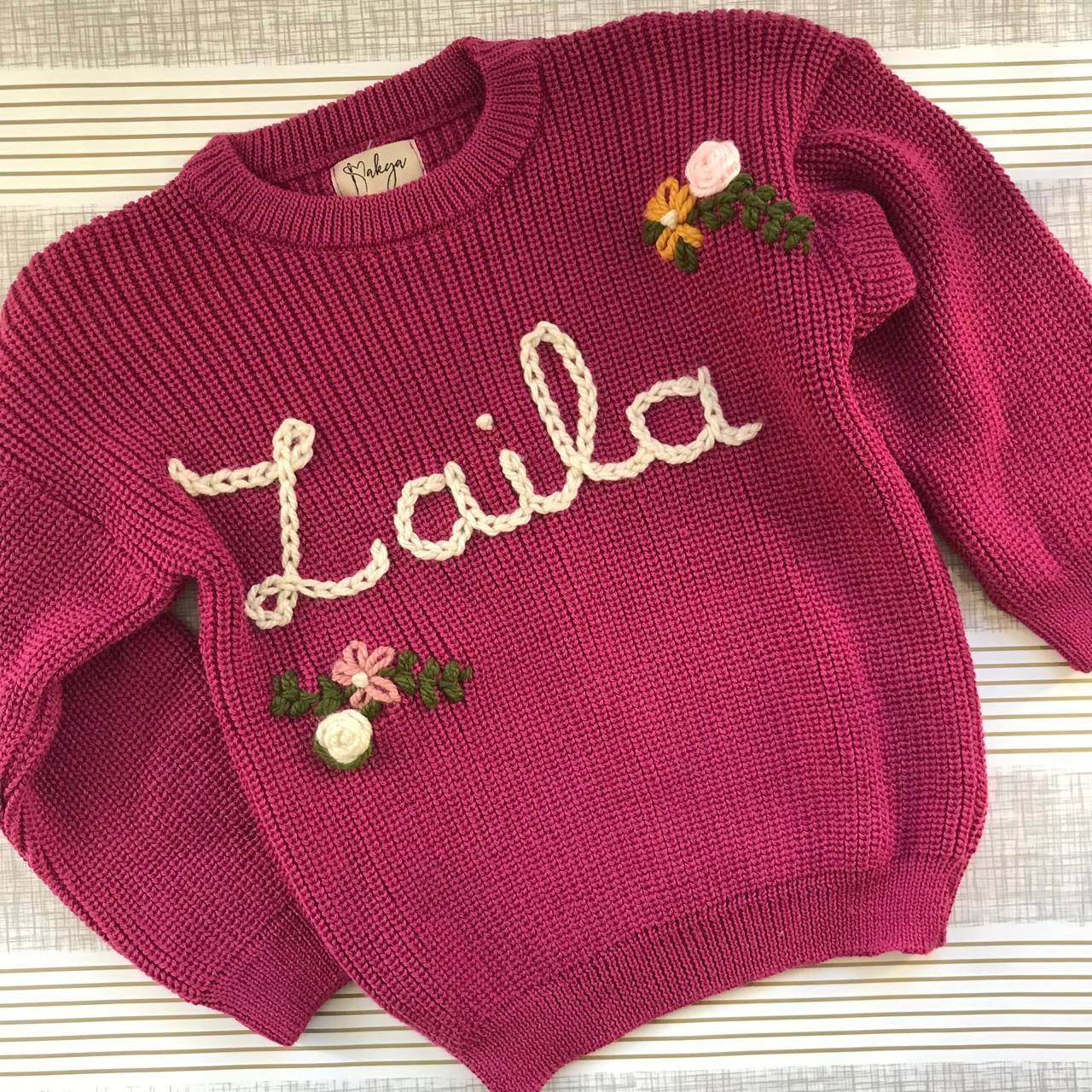 Pull rose oversize à motifs floraux personnalisable avec un prénom, Tricot en laine et coton de 5ans
