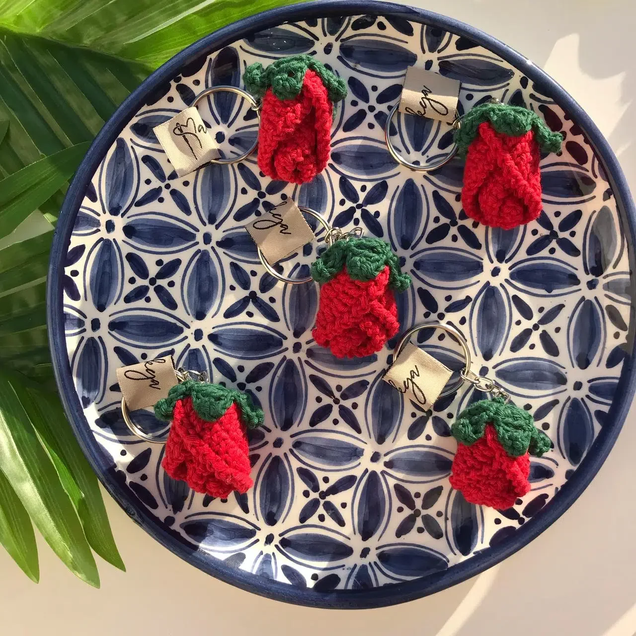 Porte-clés rose en crochet fait main idéal pour clés et sacs