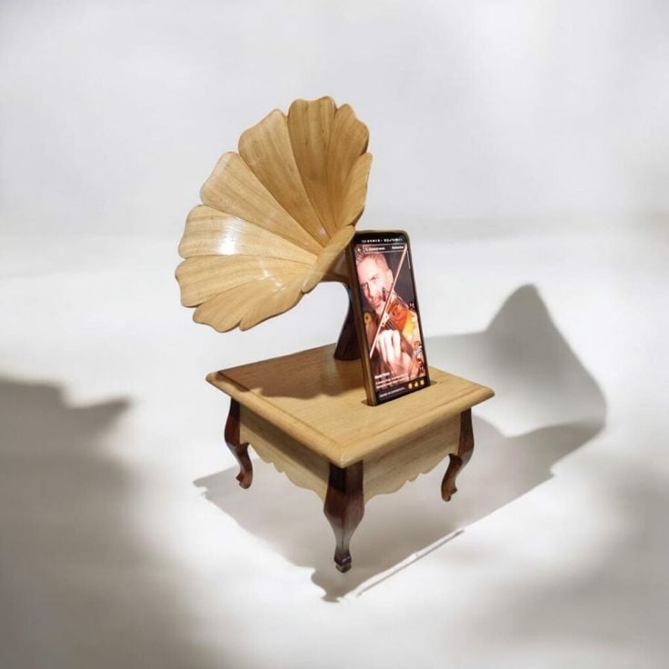Amplifier for Smartphones Gramophone pour smartphone vintage en bois sculpté à la main
