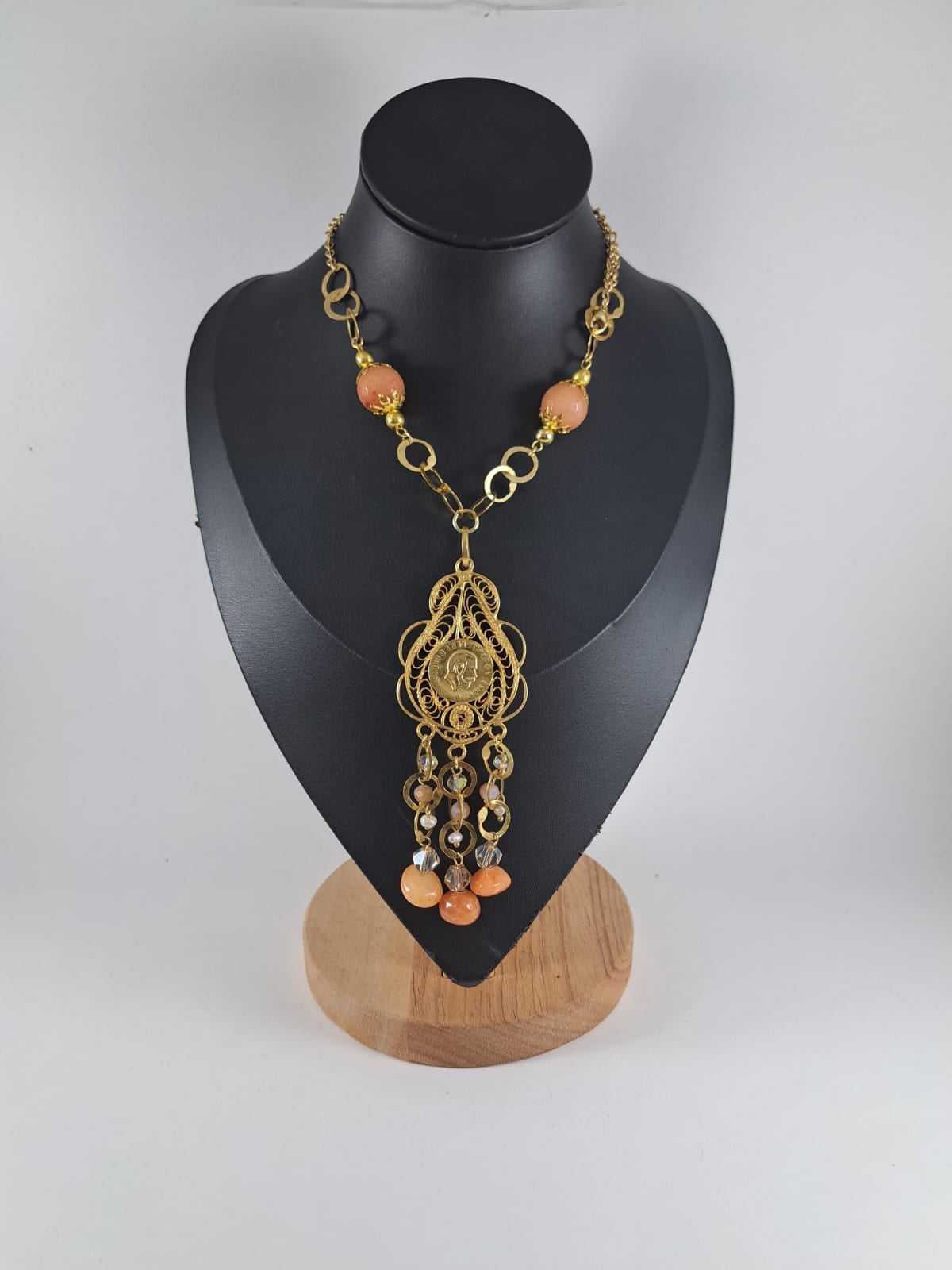 Collier poire saumon